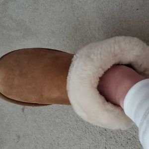 Ugg short slippers